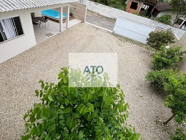 Casa 4 quartos e 4 banheiros, à venda, no bairro universitario em Tijucas