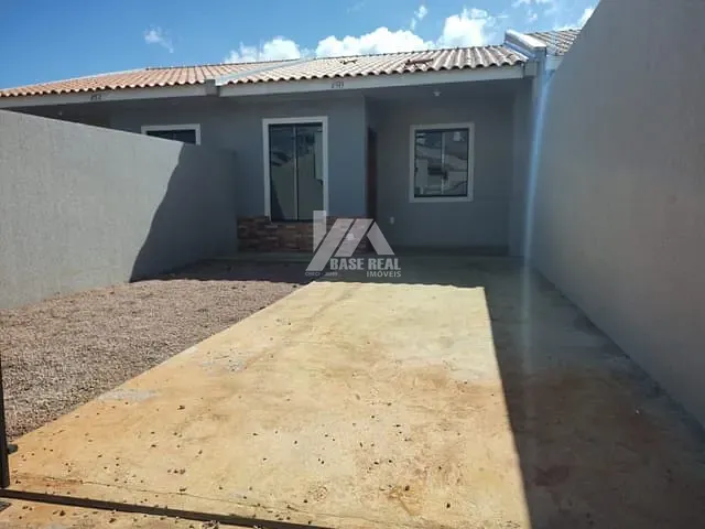 Casa com 150m² 2 quartos e 1 banheiro, à venda, no bairro Cará-cará em Ponta Grossa