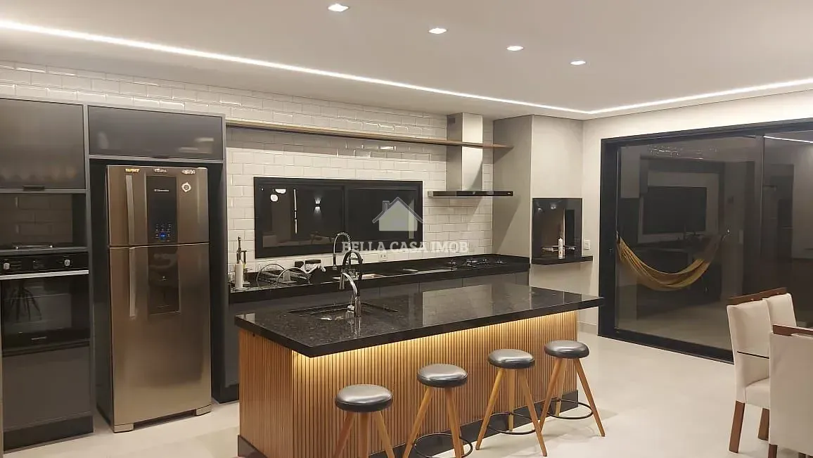 Casa, 3 quartos, 275 m² - Foto 20