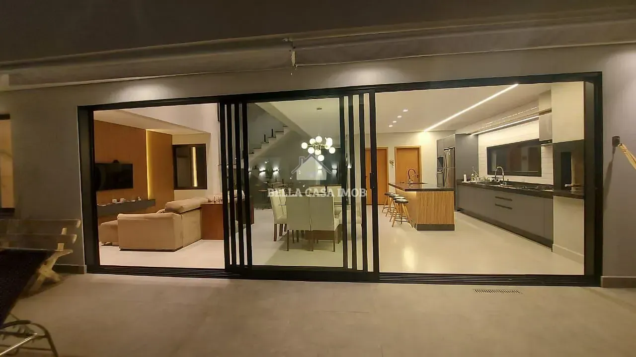 Casa, 3 quartos, 275 m² - Foto 32