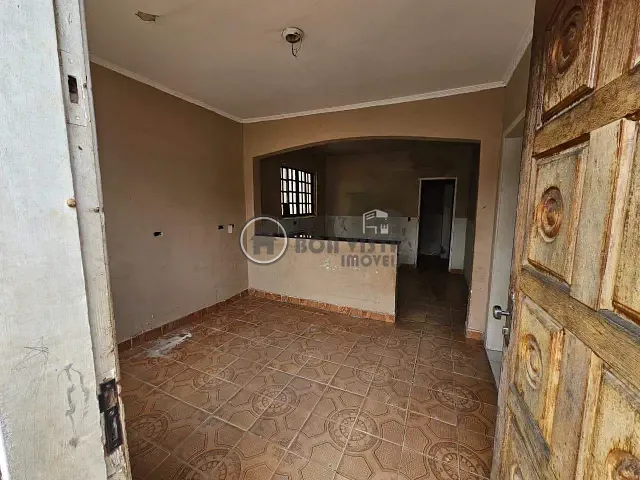 Casa 2 quartos e 1 banheiro, à venda, no bairro Jardim Revista em Suzano