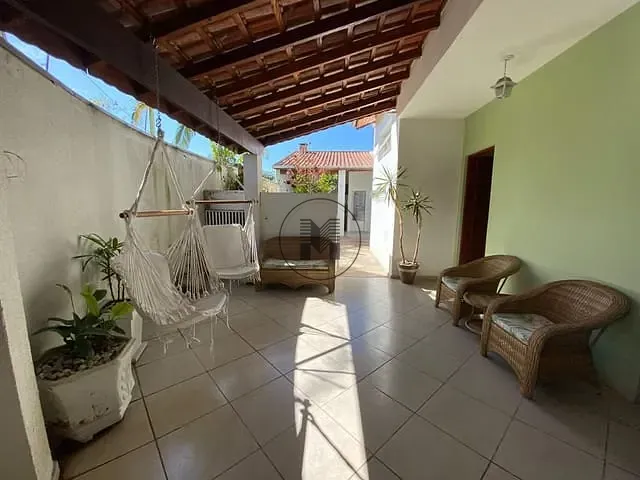 Casa com 169m² 3 quartos e 3 banheiros, à venda, no bairro São Benedito em Guaratinguetá