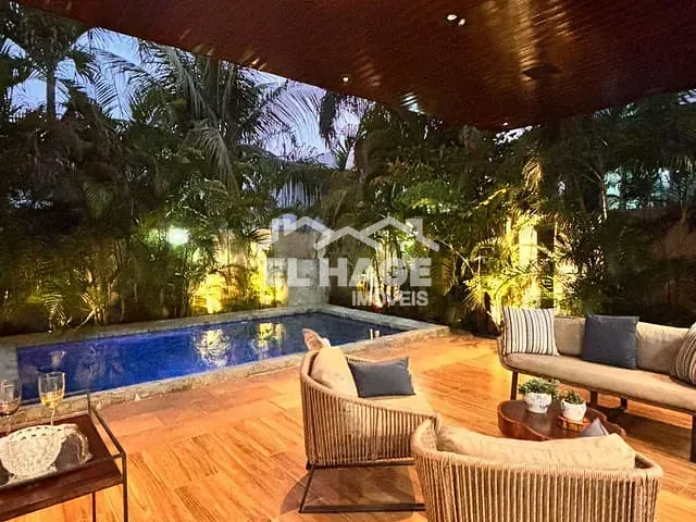 Casa com 375m² 4 quartos e 5 banheiros, à venda, no bairro Jardim Universitário em Cuiabá