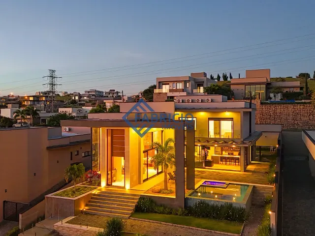 Casa 4 quartos e 7 banheiros, à venda, no bairro Monte Alegre em Vinhedo