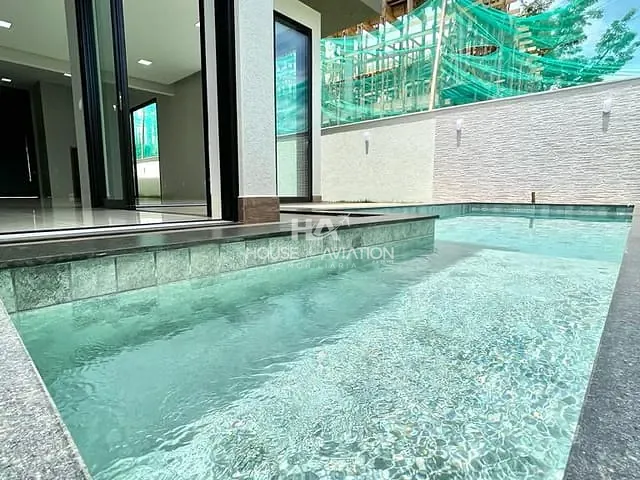 Casa com 460m² 4 quartos e 6 banheiros, à venda, no bairro Portal do Sol Green em Goiânia