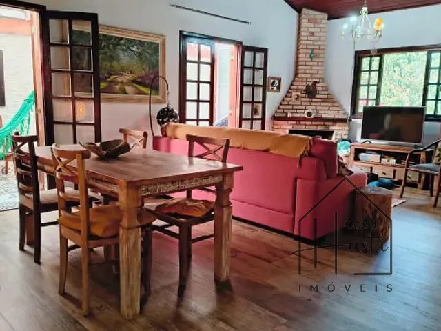 Casa 2 quartos e 2 banheiros, à venda, no bairro Jardim Santa Paula em Cotia