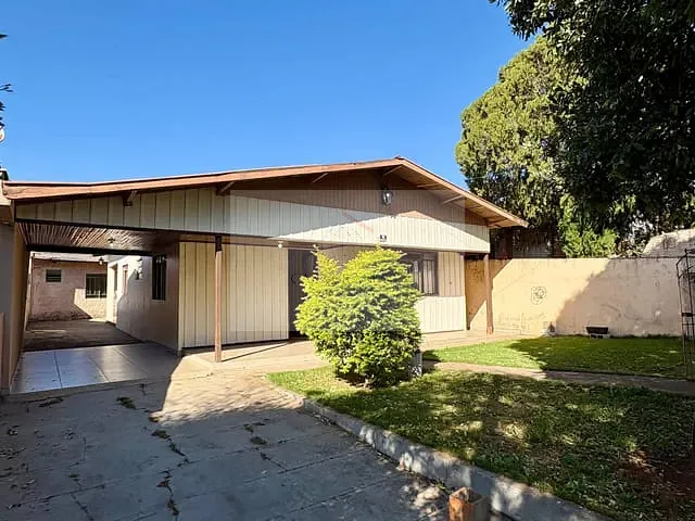 Casa 3 quartos e 1 banheiro, à venda, no bairro Jardim Caviúna em Rolândia