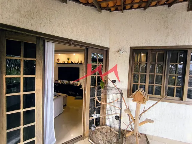 Casa com 360m² 3 quartos e 1 banheiro, à venda, no bairro Amendoeira em São Gonçalo