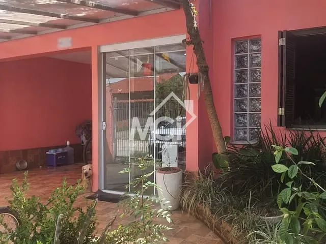 Casa 3 quartos e 1 banheiro, à venda, no bairro Areal em Pelotas