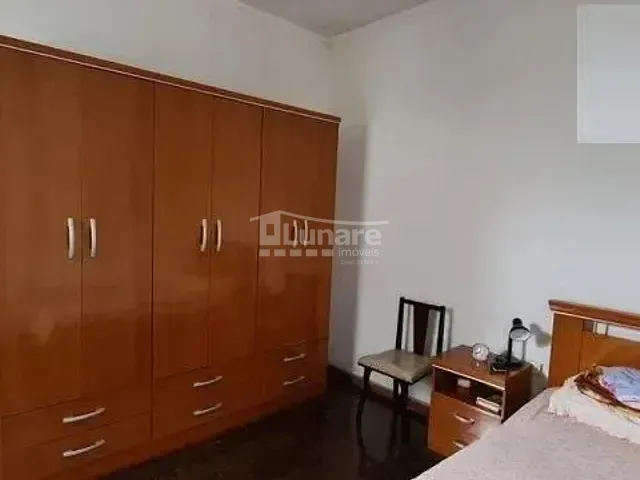 Casa com 300m² 3 quartos e 2 banheiros, à venda, no bairro Centro em Mogi das Cruzes