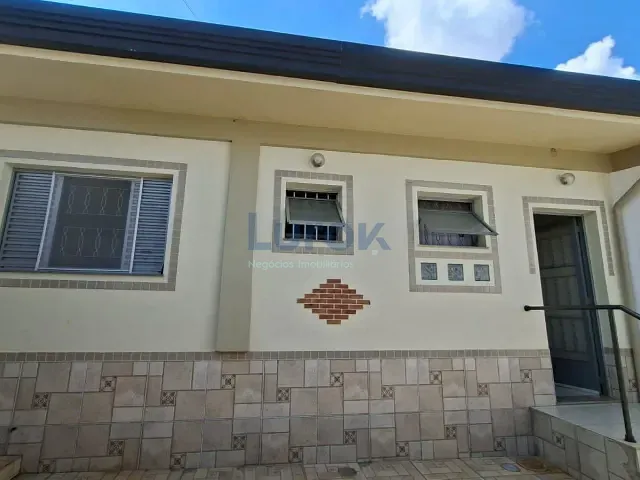Casa com 45m² 1 quarto e 1 banheiro, para alugar, no bairro Jardim Valença em Valinhos