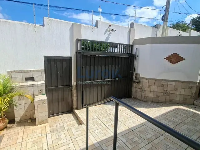 Casa com 45m² 1 quarto e 1 banheiro, para alugar, no bairro Jardim Valença em Valinhos