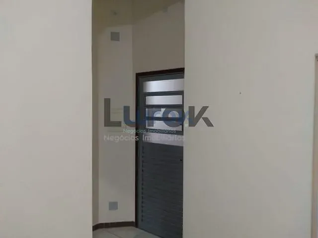 Casa com 45m² 1 quarto e 1 banheiro, para alugar, no bairro Jardim Valença em Valinhos