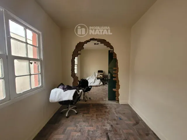 Casa para alugar, no bairro Centro em Londrina