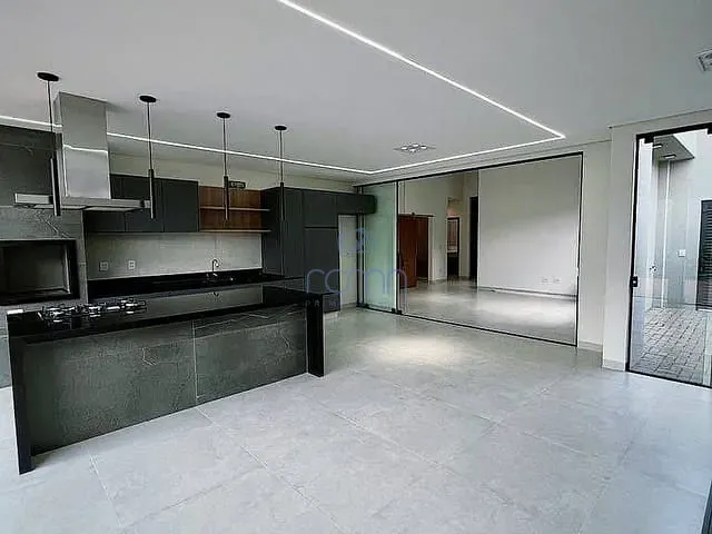 Casa com 2200m² 3 quartos e 4 banheiros, à venda, no bairro Terra Vista Residence Club em Mirassol
