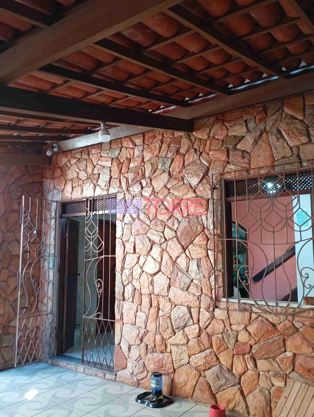 Casa à venda com 4 quartos, 152m² - Foto 1