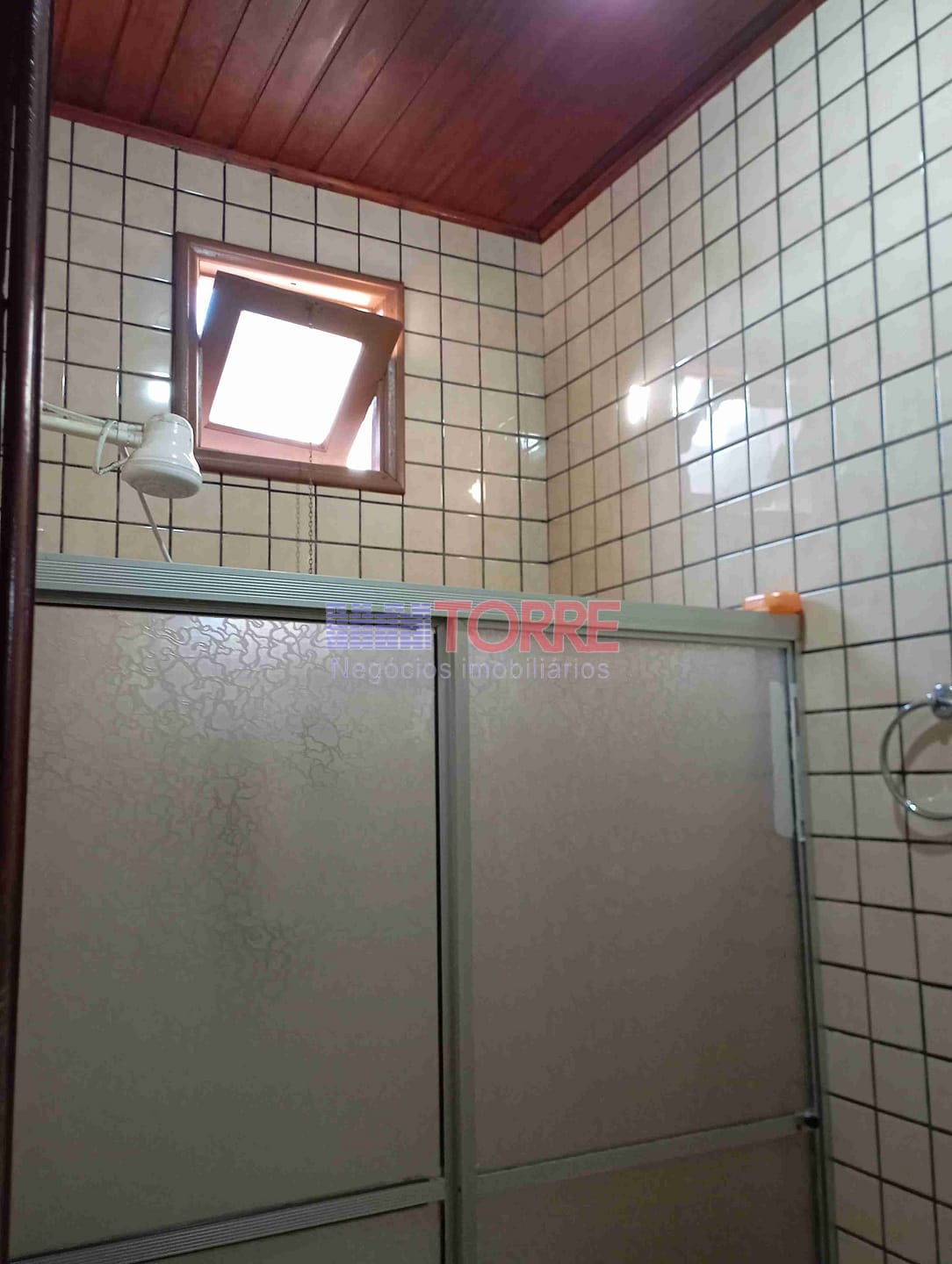 Casa à venda com 4 quartos, 152m² - Foto 2