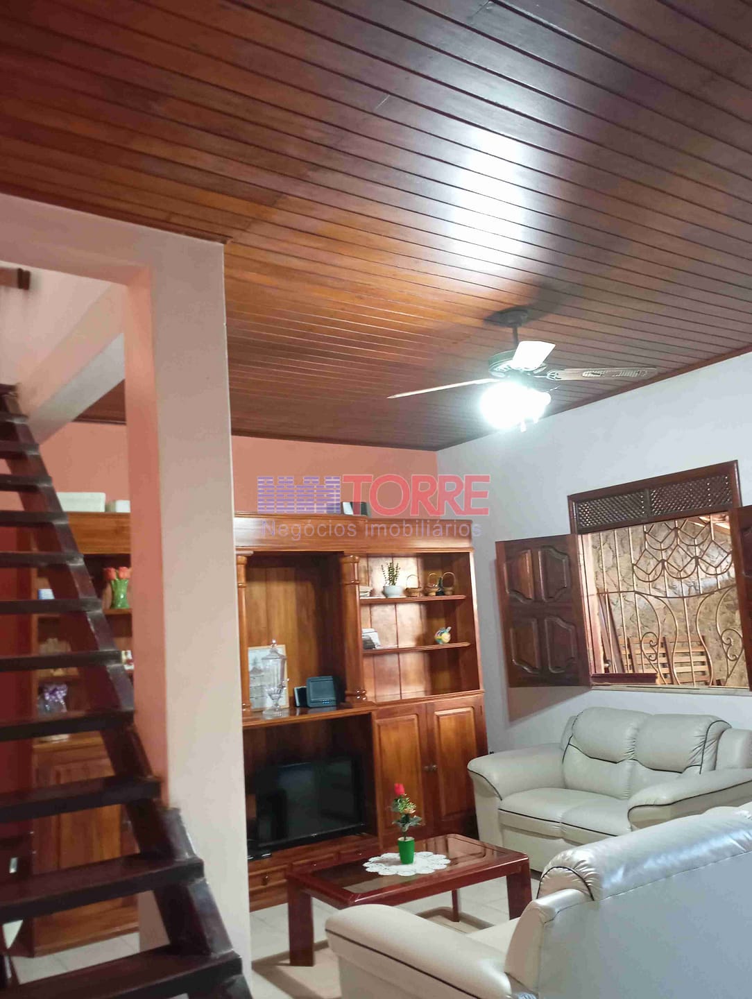 Casa à venda com 4 quartos, 152m² - Foto 4