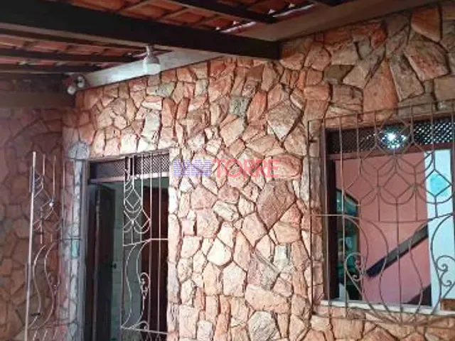 Casa 4 quartos e 4 banheiros, à venda, no bairro Hernani Sá em Ilhéus