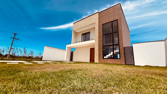 Casa com 385m² 3 quartos e 1 banheiro, à venda, no bairro Ogiva em Cabo Frio