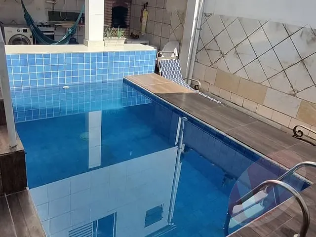 Casa com 140m² 2 quartos e 1 banheiro, à venda, no bairro Maracanã em Praia Grande