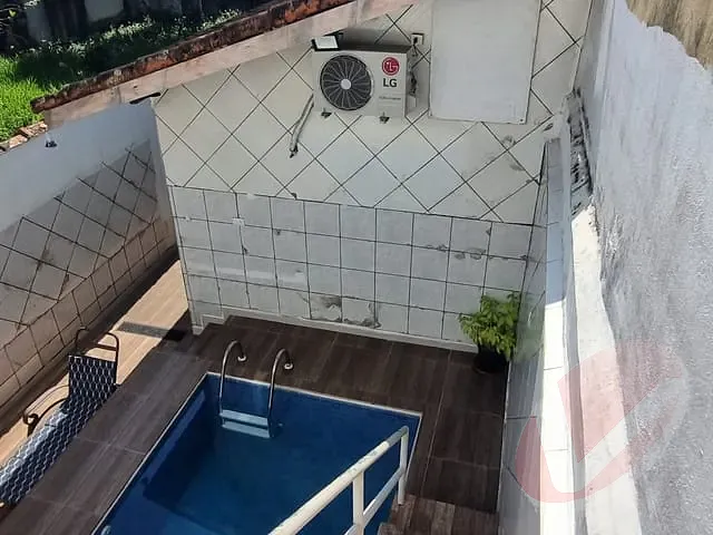 Casa com 140m² 2 quartos e 1 banheiro, à venda, no bairro Maracanã em Praia Grande
