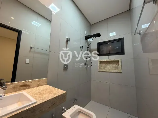 Casa 2 quartos e 3 banheiros, à venda, no bairro Jardim Europa em Araxá