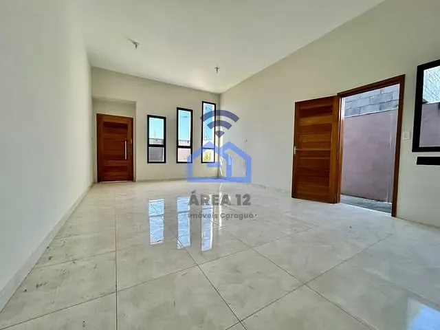 Casa com 180m² 3 quartos e 2 banheiros, à venda, no bairro Morro do Algodão em Caraguatatuba