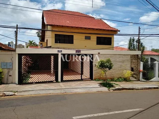 Casa com 650m² 3 quartos e 4 banheiros, à venda ou para alugar, no bairro Iguaçu em Londrina