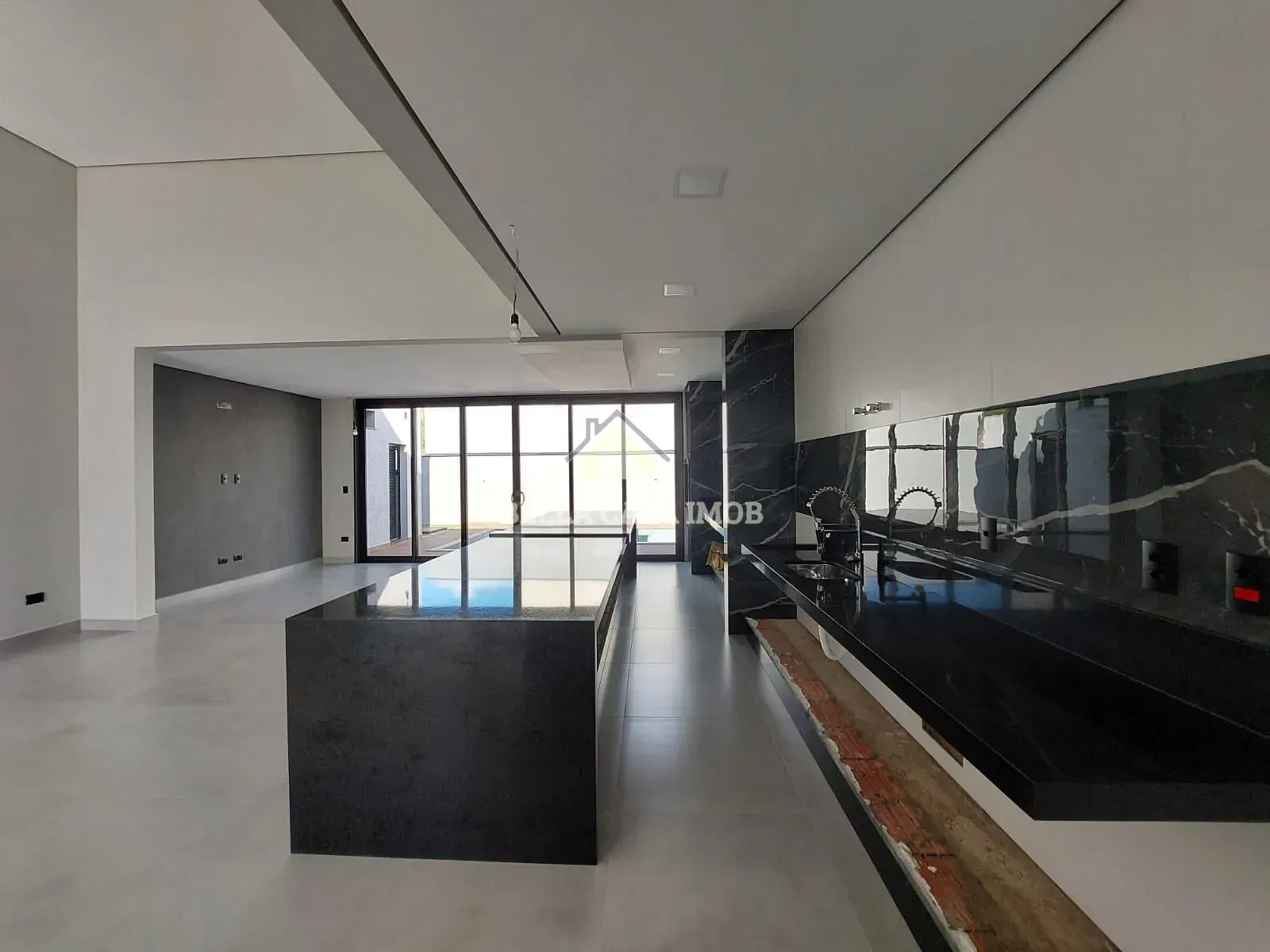 Casa, 3 quartos, 245 m² - Foto 3