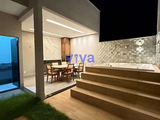 Casa com 180m² 3 quartos e 3 banheiros, à venda, no bairro Parque das Flores em Goiânia