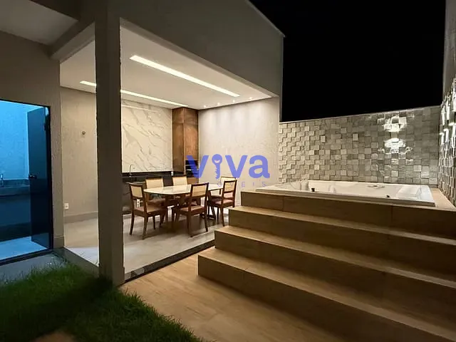Casa com 180m² 3 quartos e 3 banheiros, à venda, no bairro Parque das Flores em Goiânia