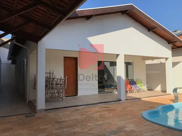 Casa 2 quartos e 2 banheiros, à venda, no bairro Jardim Carlos Gomes em Pirassununga