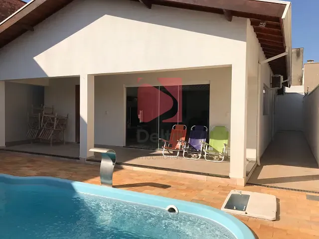 Casa 2 quartos e 2 banheiros, à venda, no bairro Jardim Carlos Gomes em Pirassununga