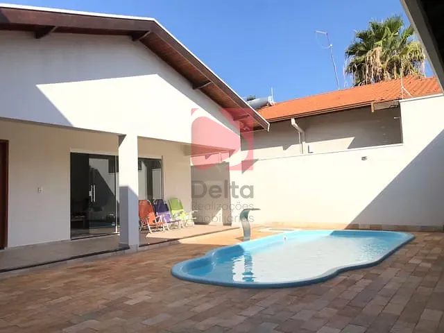 Casa 2 quartos e 2 banheiros, à venda, no bairro Jardim Carlos Gomes em Pirassununga