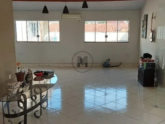 Casa 5 quartos e 3 banheiros, à venda, no bairro Parque das Alamedas em Guaratinguetá