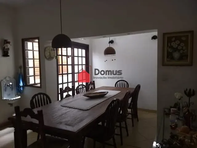 Casa à venda, no bairro Parque do Ipê em Pindamonhangaba