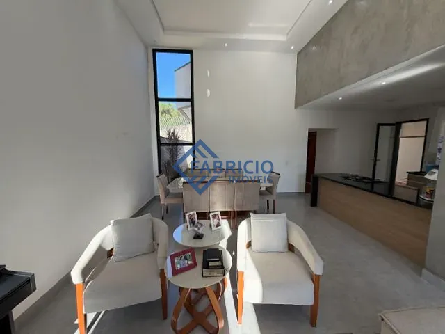 Casa com 250m² 3 quartos e 2 banheiros, à venda, no bairro Marambaia em Vinhedo