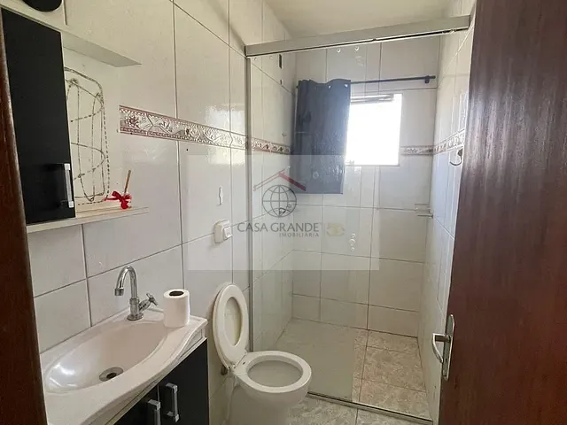 Casa 3 quartos e 1 banheiro, à venda, no bairro Jardim Caviúna em Rolândia