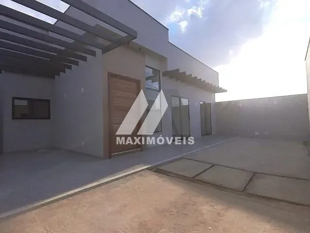 Casa com 144m² 2 quartos e 2 banheiros, à venda, no bairro São Francisco II em Araçuaí