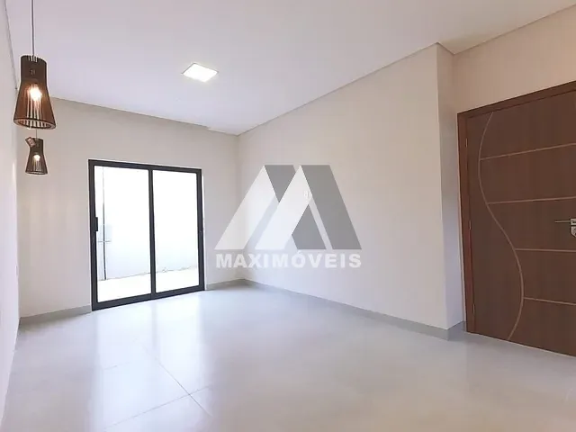 Casa com 144m² 2 quartos e 2 banheiros, à venda, no bairro São Francisco II em Araçuaí