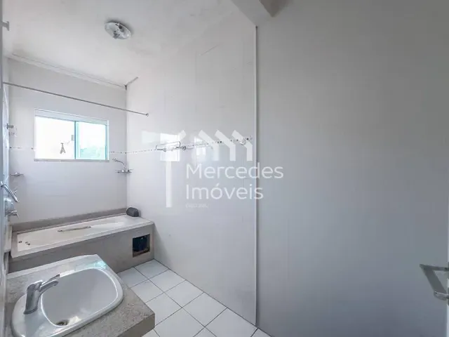 Casa com 300m² 4 quartos e 4 banheiros, à venda, no bairro Centro em Itajaí