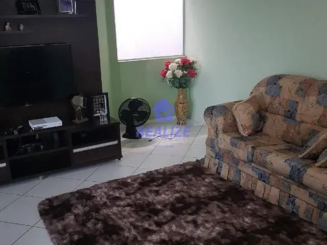 Casa com 240m² 3 quartos e 3 banheiros, à venda, no bairro Jardim Paraíso em Botucatu