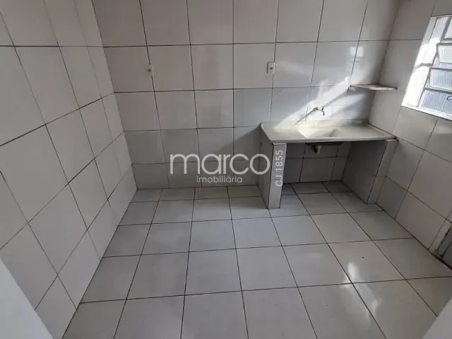 Casa 1 quarto e 1 banheiro, para alugar, no bairro Setor Central em Goiânia