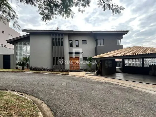 Casa com 550m² 4 quartos e 5 banheiros, à venda, no bairro Condomínio Residencial Euroville em Bragança Paulista
