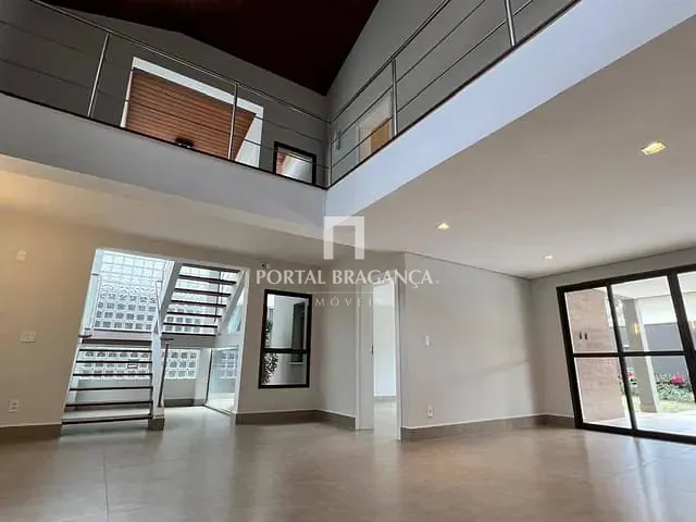 Casa com 550m² 4 quartos e 5 banheiros, à venda, no bairro Condomínio Residencial Euroville em Bragança Paulista