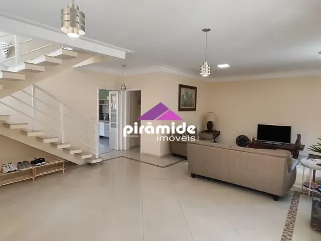 Casa com 480m² 4 quartos e 5 banheiros, à venda, no bairro Jardim Primavera em Caraguatatuba