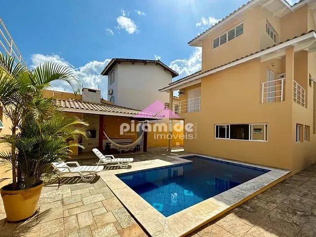 Casa com 480m² 4 quartos e 5 banheiros, à venda, no bairro Jardim Primavera em Caraguatatuba