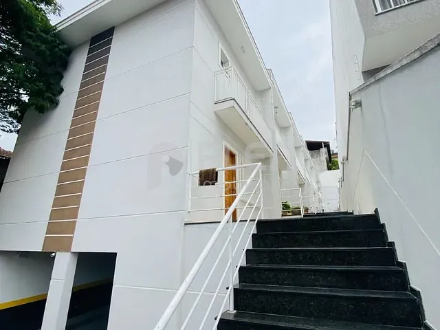 Casa 2 quartos e 3 banheiros, à venda, no bairro Vila Irmãos Arnoni em São Paulo