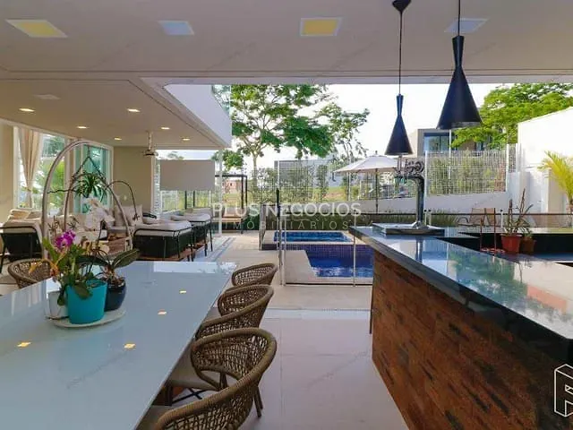 Casa com 527m² 3 quartos e 6 banheiros, à venda, no bairro Alphaville Nova Esplanada 3 em Votorantim
